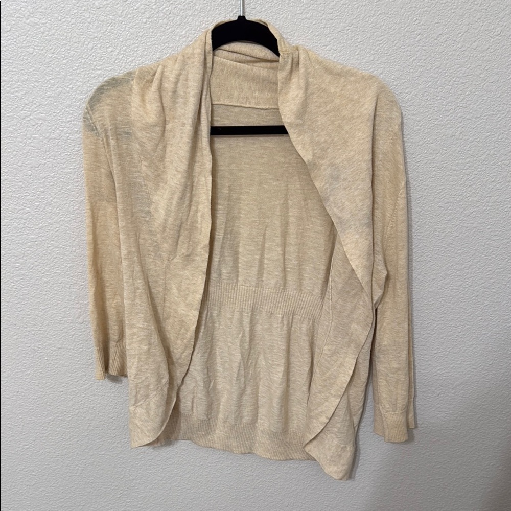Beige / cream cardigan